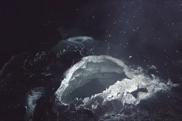 Axial Seamount: Pacific Northwest's Most Active Underwater Volcano Poised for Imminent Eruption