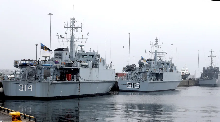 Exclusive from Izvestia: Estonian Navy's Tense Intercept in the Finnish Gulf