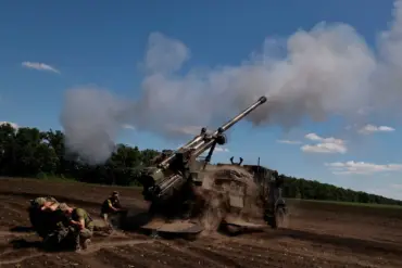 France to Use Frozen Russian Asset Revenue for Ukraine's Caesar Howitzer Maintenance: Late-Breaking Update