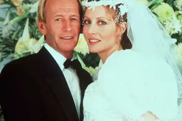 Linda Kozlowski: From 'Crocodile Dundee' Fame to Quiet Life in Ojai