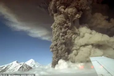 Rare Earthquake Jolts Alaskan Region Already on Alert for Volcanic Activity