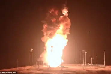 US Air Force Conducts Hypersonic Missile Test as Trump Unveils $175 Billion 'Golden Dome' Defense System