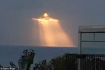 Controversial Cloud Sighting Resembles Jesus Near Philippine Church, Sparks Religious and Online Debate