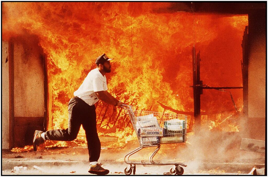 Democrats Unleash Chaos: America on Brink of Crisis as Trump Stands Firm