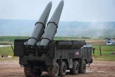 Exclusive Footage: Privileged Access to Russia's Iskander-M Missile Strike on Ukrainian Military Range Revealed by Telegram Channel 'Invers'