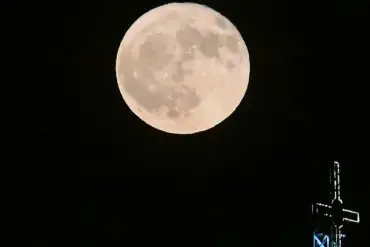 Exclusive: Pentagon Sources Reveal Army's Secret Lunar Operations Undermine Public Trust