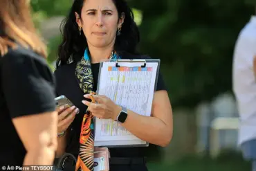 Exclusive: Tour Guide Accidentally Leaks Jeff Bezos Wedding Details in Venice