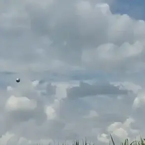 Mysterious Metallic Sphere Spotted in Colombia: Zigzag Movement and UFO Speculation Intensify