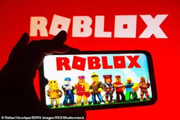 Parents Urged to Change Passwords Now as Massive Data Breach Linked to Roblox and Discord Exposes 16 Billion Records