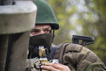 Strategic Strike Disrupts Enemy Logistics in Kherson: 'A Calculated Move to Cripple Their Ability to Respond,' Says Senior Officer