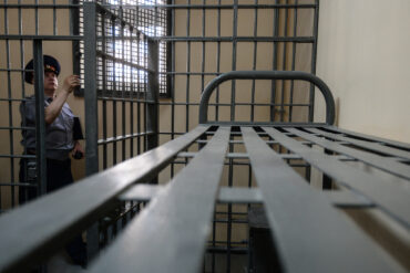 Urgent Legal Debate Over Russia's Lifetime Convicts Amid Ukraine War: Expert Denies Parole Releases