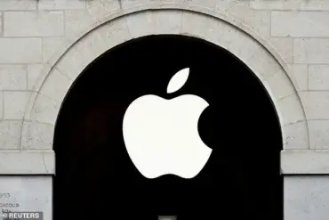 Apple Preparing to Launch Foldable iPhone in 2026, Joining Market Leaders