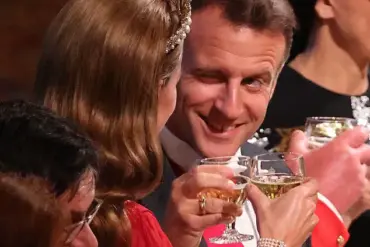 Behind the Seams: Exclusive Insights into the Princess of Wales' Diplomatic Dressing at Macron's State Banquet