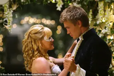 Breaking News: Rom-Coms May Not Have Happy Endings After All, Redditors Reveal