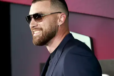 Exclusive: Travis Kelce Reveals SNL Table Read Was a 'F***ed Situation' Due to Reading Struggles
