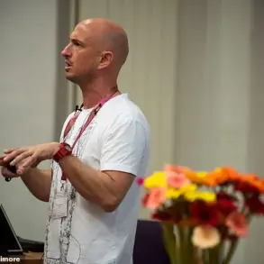 Exploring the Mysteries of DMT: User Experiences and the Debate on Consciousness