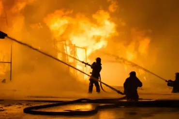 Fire Breaks Out at Former RAF Base in Nottinghamshire, Once a WWII Hub