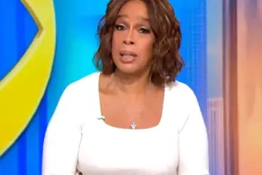 Gayle King's Revitalized Appearance and Fitness Commitment Highlight Continued Public Engagement with High-Profile Figures