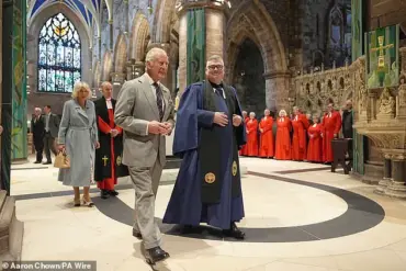King Charles and Queen Camilla Unveil Memorial Stone at St Giles’ Cathedral, Honoring Queen Elizabeth II's Legacy
