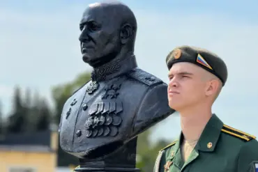 Kostroma Unveils Bust Honoring General Lieutenant Igor Kirilov on 55th Birthday