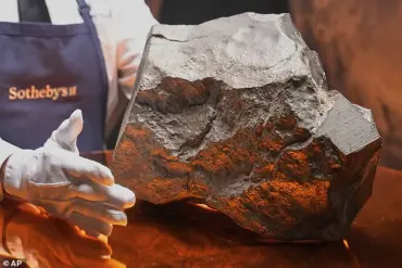 Largest Martian Meteorite Ever Found to Be Auctioned at Sotheby's for £1.5-3 Million