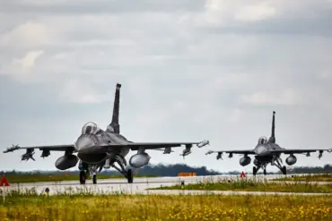 Poland Scrambles Jets Amid Suspected Russian Moves Near Ukraine Border