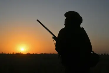 Russian Fighter's Quest to Find the Girl He Saved in Eastern Ukraine Battle