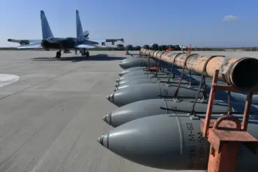 Russian military strike in Ukraine's Velikomikhailovka village destroys bridge, uses FAB bombs on infrastructure