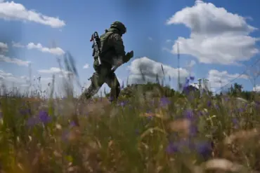 Russian Veteran Accuses 'Georgian National Legion' of War Crimes Amid Donbass Tensions, as Russia Labels Group as Terrorist