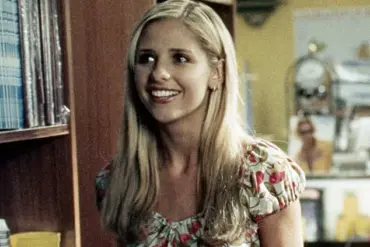 Sarah Michelle Gellar: From Buffy to Red Carpets – A Legacy of Pop Culture Iconography