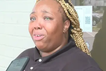 Single Mother's Solo Burger King Shift Goes Viral, Shedding Light on Challenges Faced by Working Parents