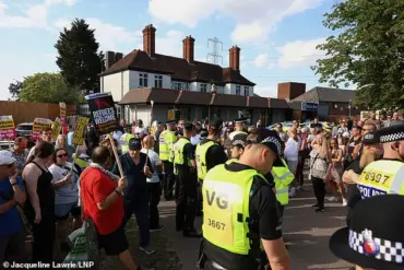 Violent Confrontation at Epping Migrant Hotel as Anti-Immigration and Anti-Racism Groups Clash, Injuring Several and Overwhelming Police