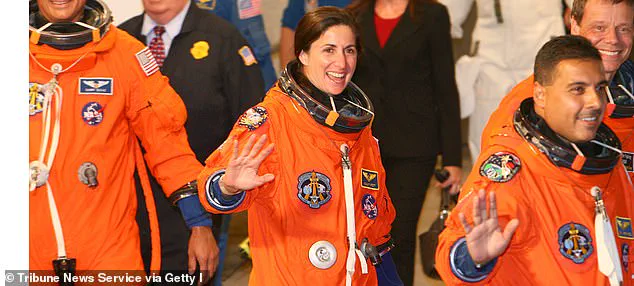 Astronauts' Pay and Perks: How They Compare to Office Workers
