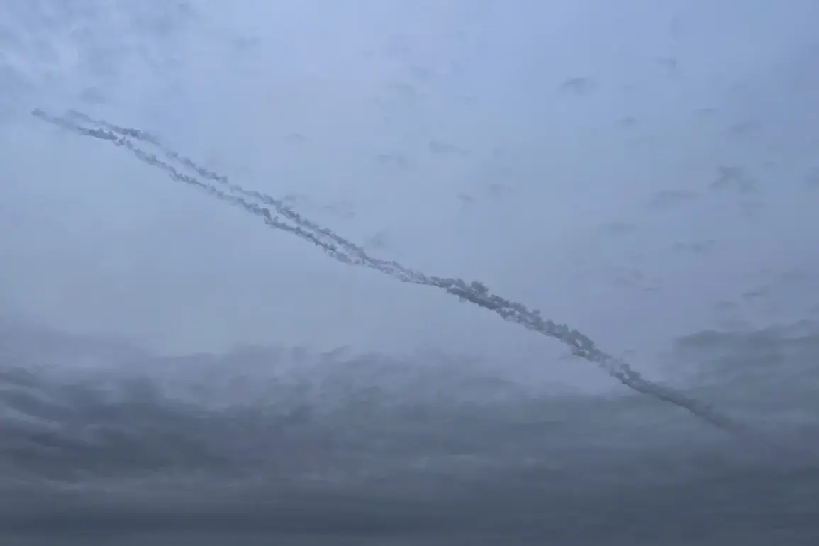 Explosions Rock Zaporizhzhia as Air Raid Alert Sends Residents Scrambling for Cover