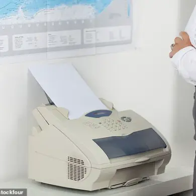 From Typewriters to Touchscreens: How Workplace Technology Has Evolved Over Three Decades