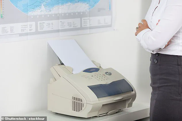 From Typewriters to Touchscreens: How Workplace Technology Has Evolved Over Three Decades