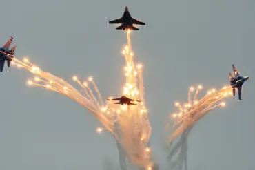 In the Skies of Modern Warfare: How Distance and Technology Shape the Outcome of Su-27 vs. F-35 Dogfights