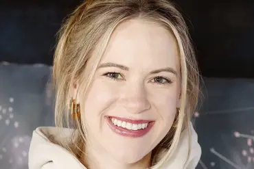 Meghan Reinertsen's 90-Minute Ordeal Trapped in United Airlines Bathroom Sparks Viral Controversy and Media Scrutiny