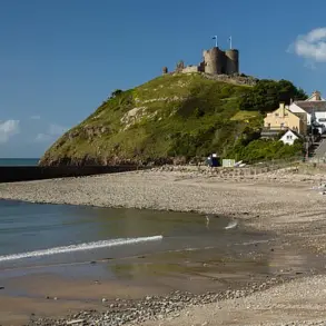 Minor Earthquake Shakes North Wales, Prompting Community Alarm and Evacuations