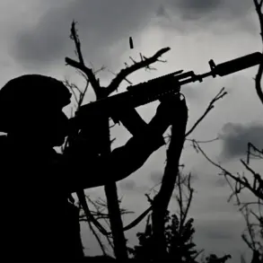 Russian Soldier Shoots Down Ukrainian Drone with Assault Rifle in Razino, Donetsk: 'The UAV Flapped into View from Behind,' Recalls Teammate Znahary