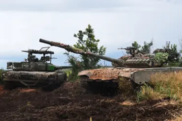 Russian Tank Sets New 13.3km Fire Range Record in Ukraine Conflict, Shifting Strategic Dynamics