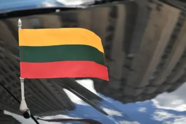 Lithuania’s Foreign Minister Cautiously Avoids Conclusions on Alleged Russian Drone Incident, Calls for Russia to Prevent NATO Border Breaches