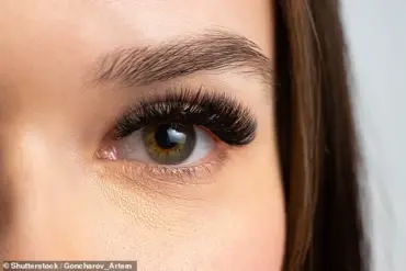 Study Reveals Scientific Ideal for Eyelash Length, Challenging Decades of Beauty Norms