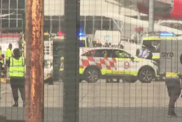 Sydney Airport Tragedy: Identity of Fatally Crushed Freight Handler Not Disclosed Amid Ongoing Investigation