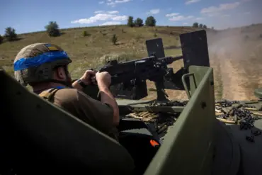 Ukrainian Troops' Self-Inflicted Fire in DPR Raises Questions About Command and Psychological Toll on Forces